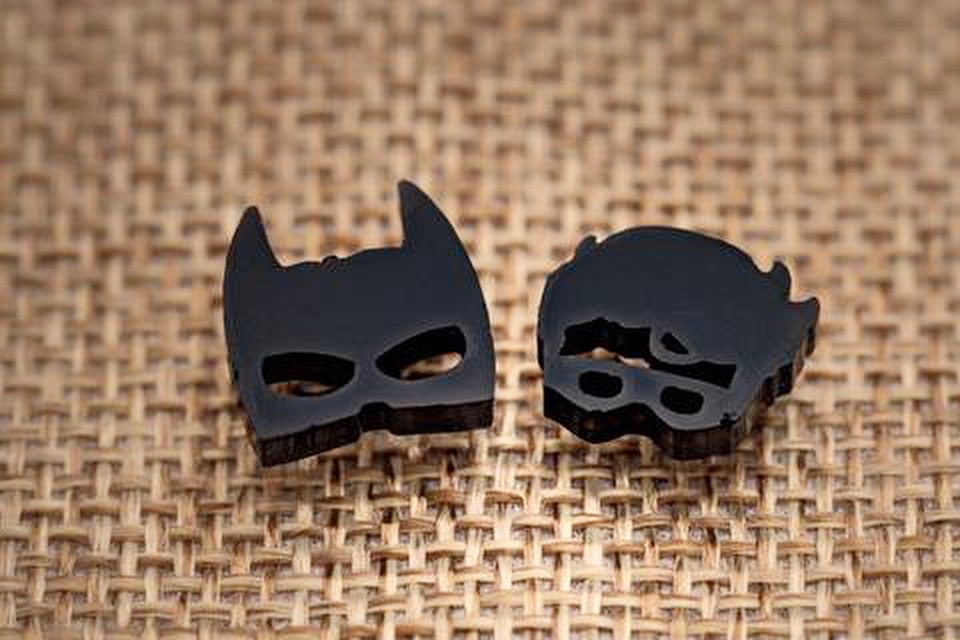 Batman & Robin Stud Set